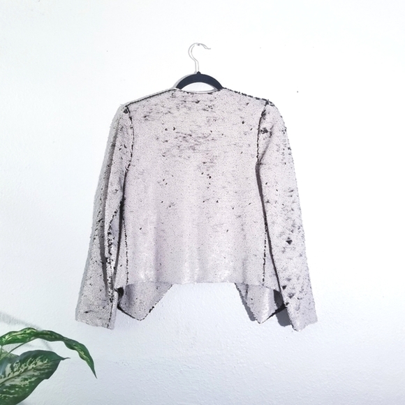 CUPCAKES & CASHMERE Bellwood Sequined Jacket - Picture 3 of 16